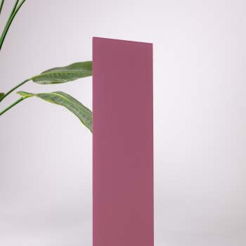 Sangria privacy gloss